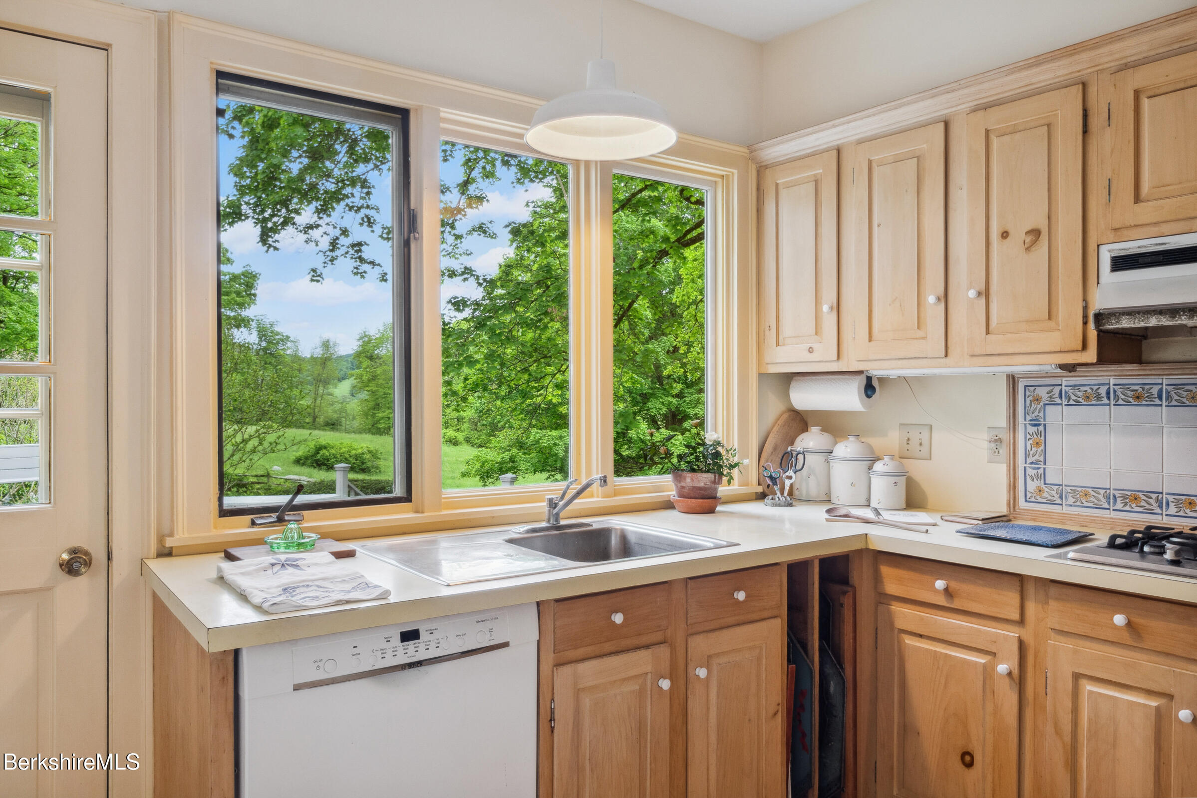 28 Main Road Tyringham, MA 01264 - Photo 30 of 79 kitchen