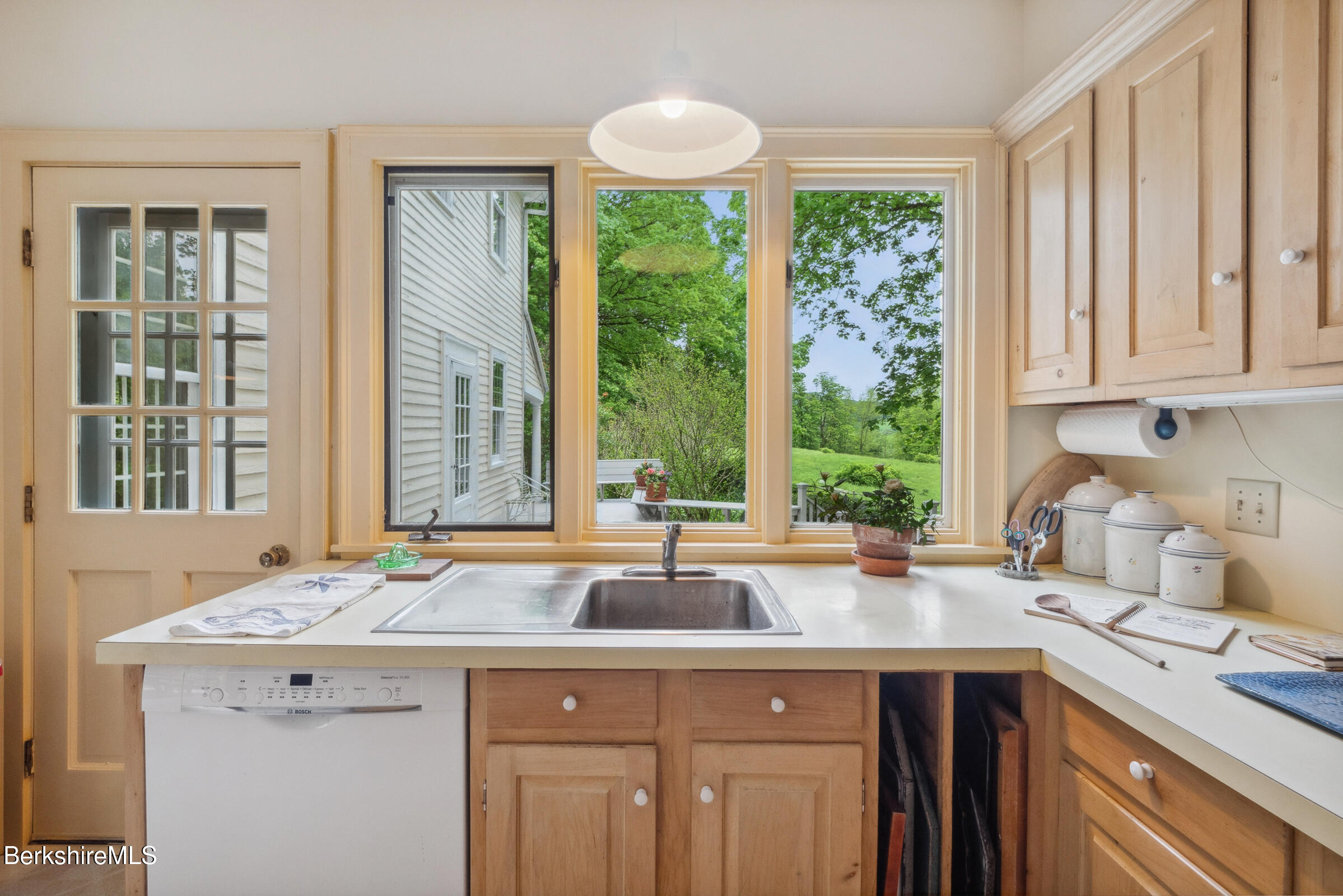 28 Main Road Tyringham, MA 01264 - Photo 31 of 79 kitchen