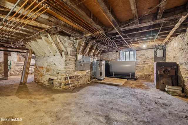 $1,360,000 | 28 Main Road, Tyringham, MA 01264