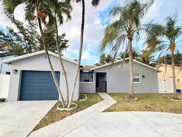 $3,600 | 8971 Southwest 9th Street, Boca Raton, FL 33433