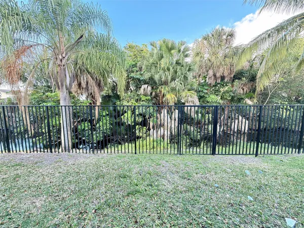 $3,600 | 8971 Southwest 9th Street, Boca Raton, FL 33433