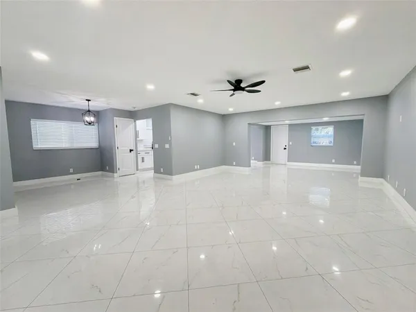 $3,600 | 8971 Southwest 9th Street, Boca Raton, FL 33433