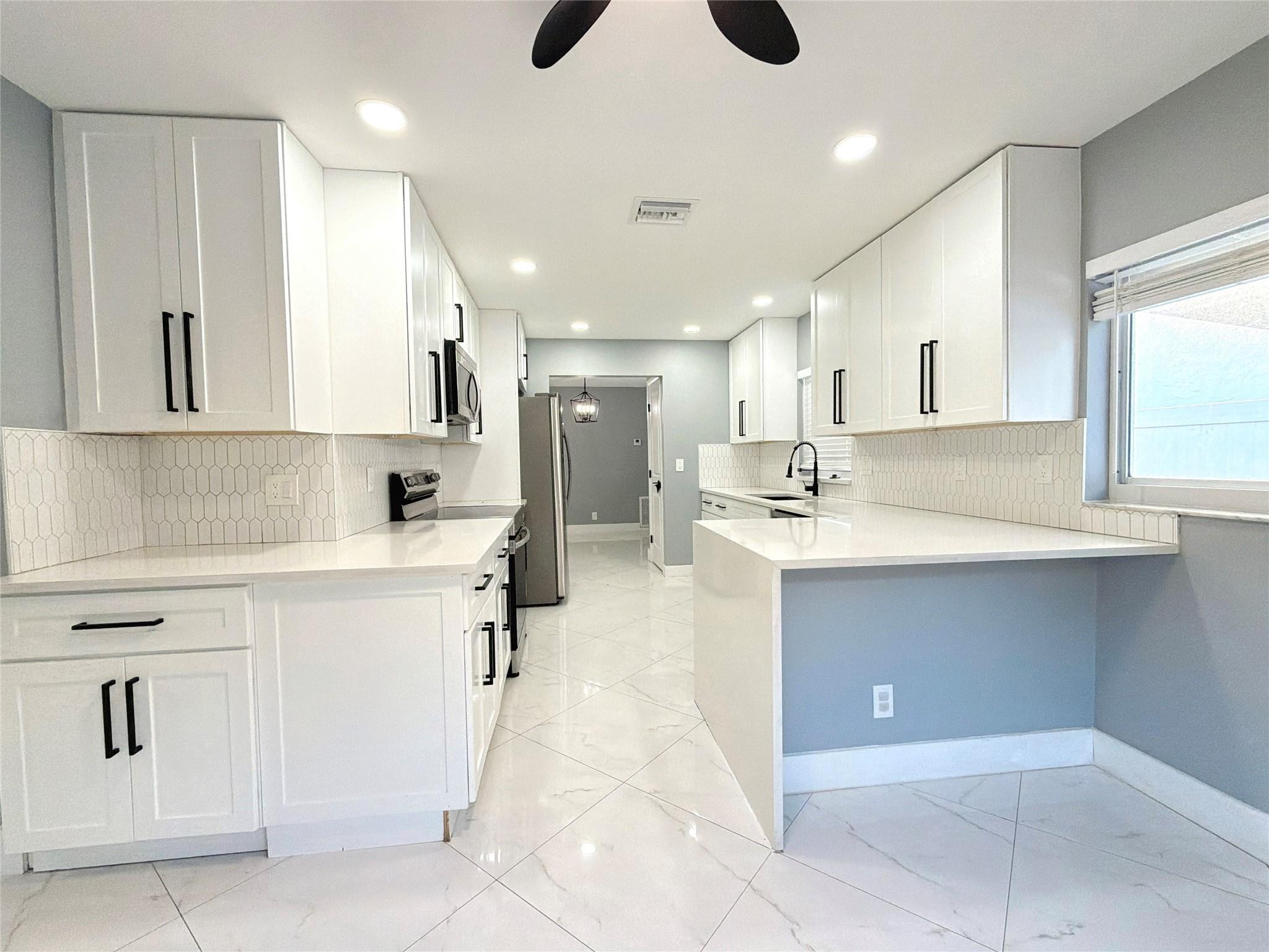 8971 Southwest 9th Street Boca Raton, FL 33433 - Photo 8 of 21 Photo 8