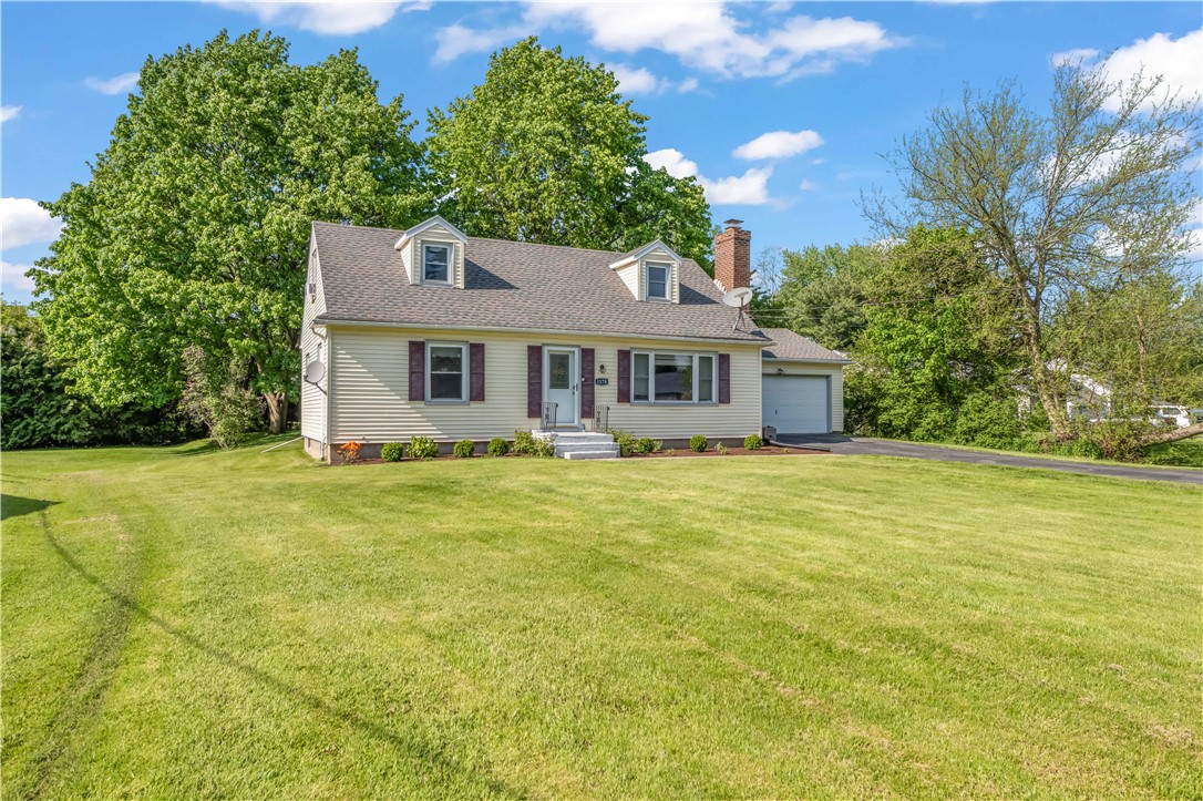 1178 State Road Webster, NY 14580 - Photo 3 of 33