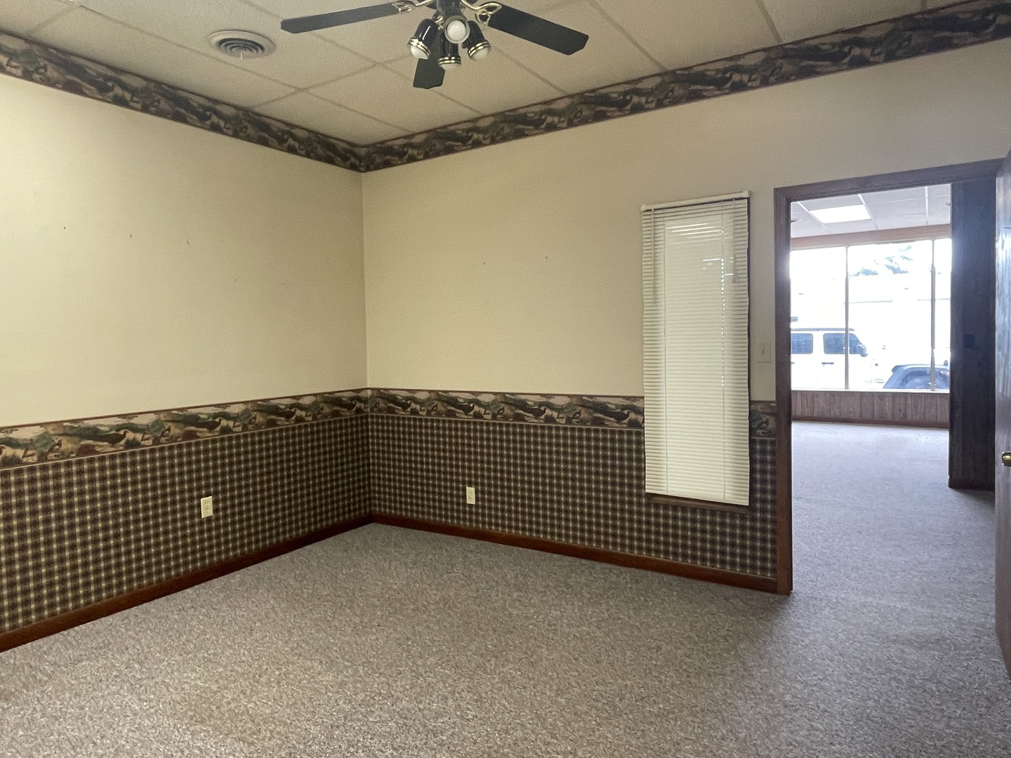 503 East 3rd Street Sterling, IL 61081 - Photo 8 of 10 a view of a terrace