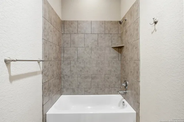 $575,000 | 8234 Two Winds, San Antonio, TX 78255