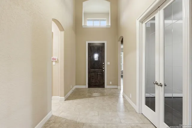 $575,000 | 8234 Two Winds, San Antonio, TX 78255