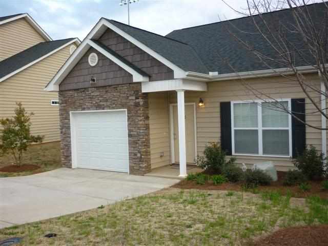 130 Trailside Lane Greenville, SC 29607 - Photo 2 of 17 Gallery Image 2
