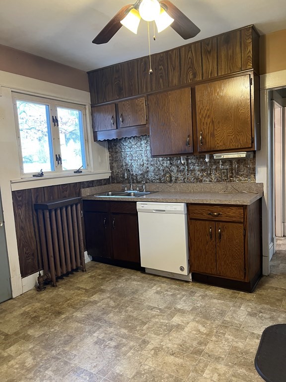 92 Malden Street Springfield, MA 01108 - Photo 10 of 17 Gallery Image 10