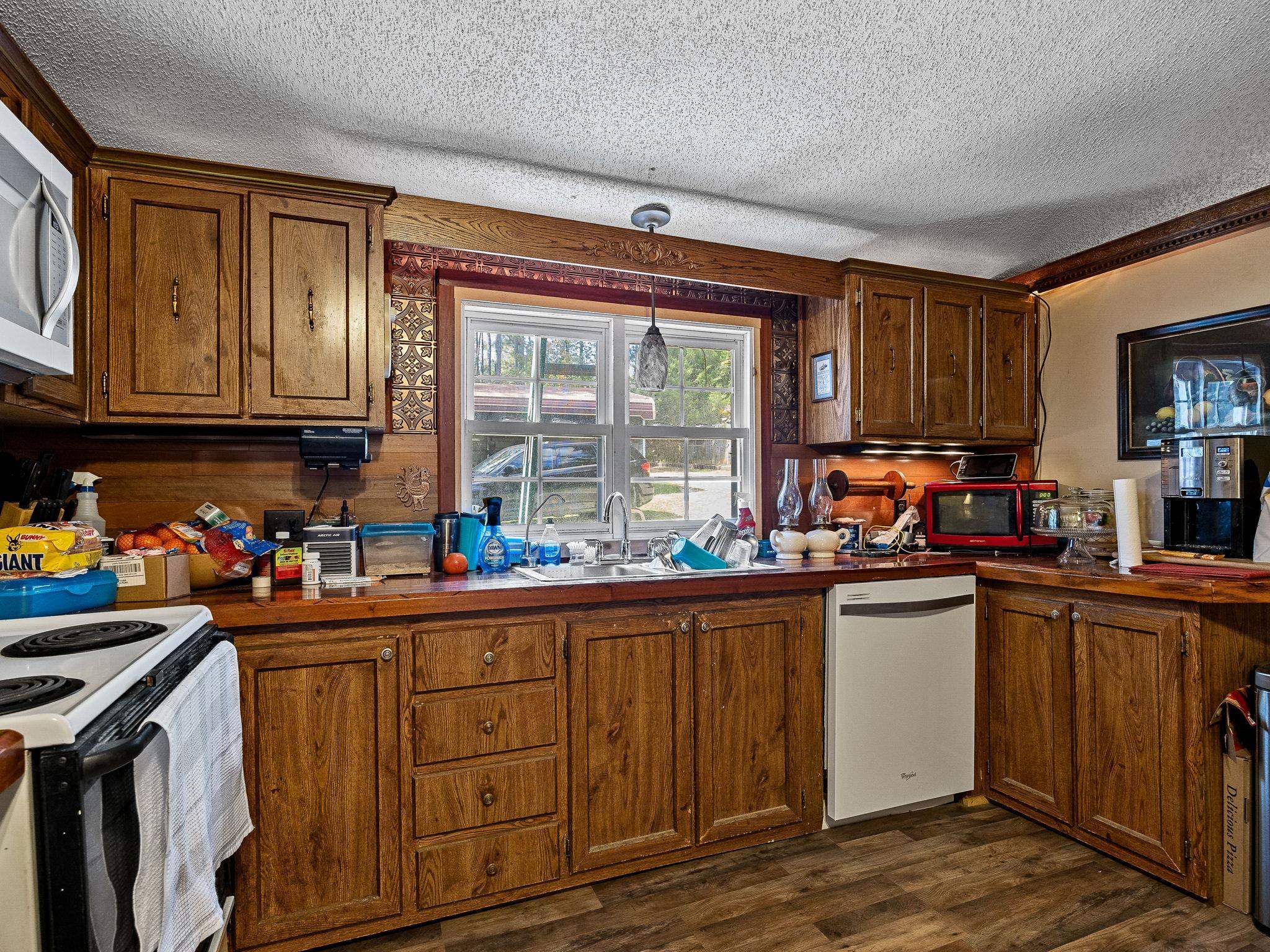 281 Driftwood Road Cross Hill, SC 29332 - Photo 2 of 36 Gallery Image 2