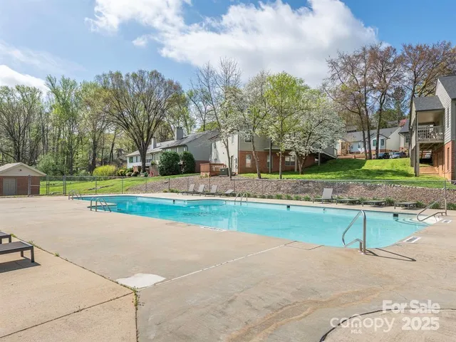 $320,000 | 1002 Kenilworth Court Northwest, Concord, NC 28027