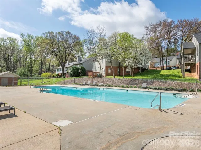 $320,000 | 1002 Kenilworth Court Northwest, Concord, NC 28027