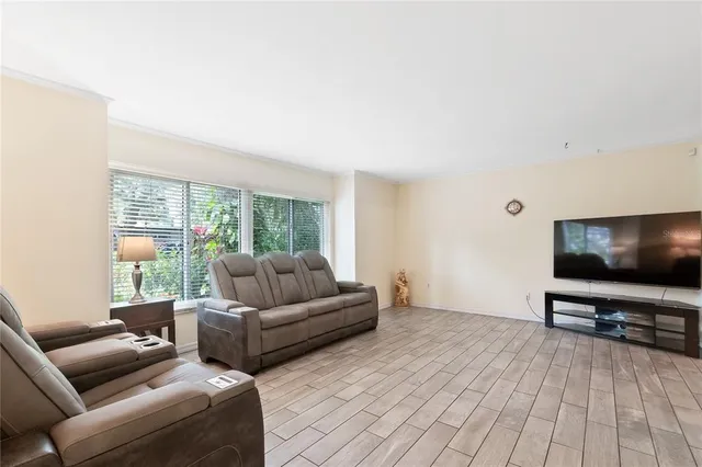 $699,900 | 8350 40th Avenue North, St. Petersburg, FL 33709