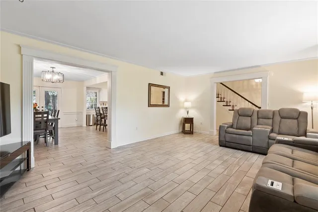 $699,900 | 8350 40th Avenue North, St. Petersburg, FL 33709