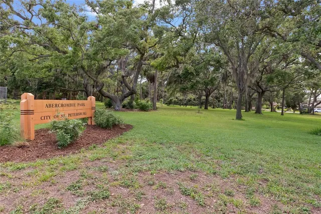 $699,900 | 8350 40th Avenue North, St. Petersburg, FL 33709