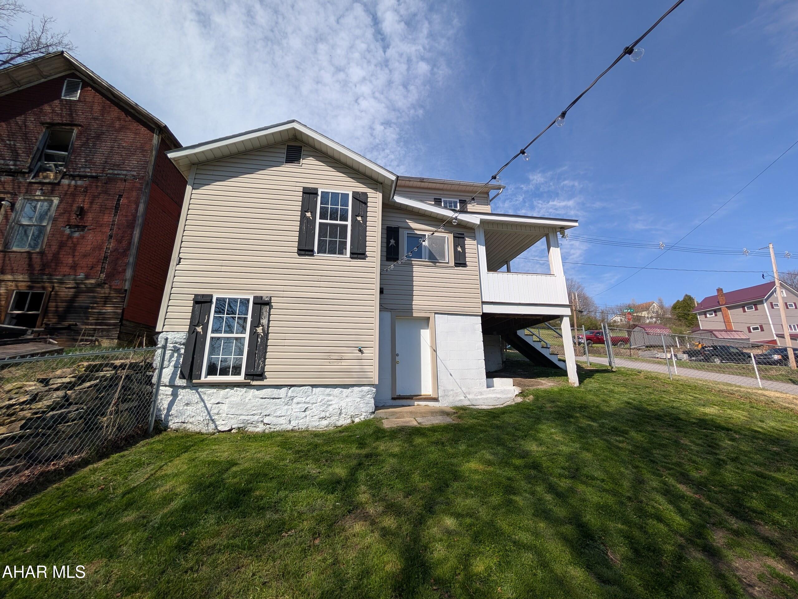 809 Beech Avenue Patton, PA 16668 - Photo 6 of 29