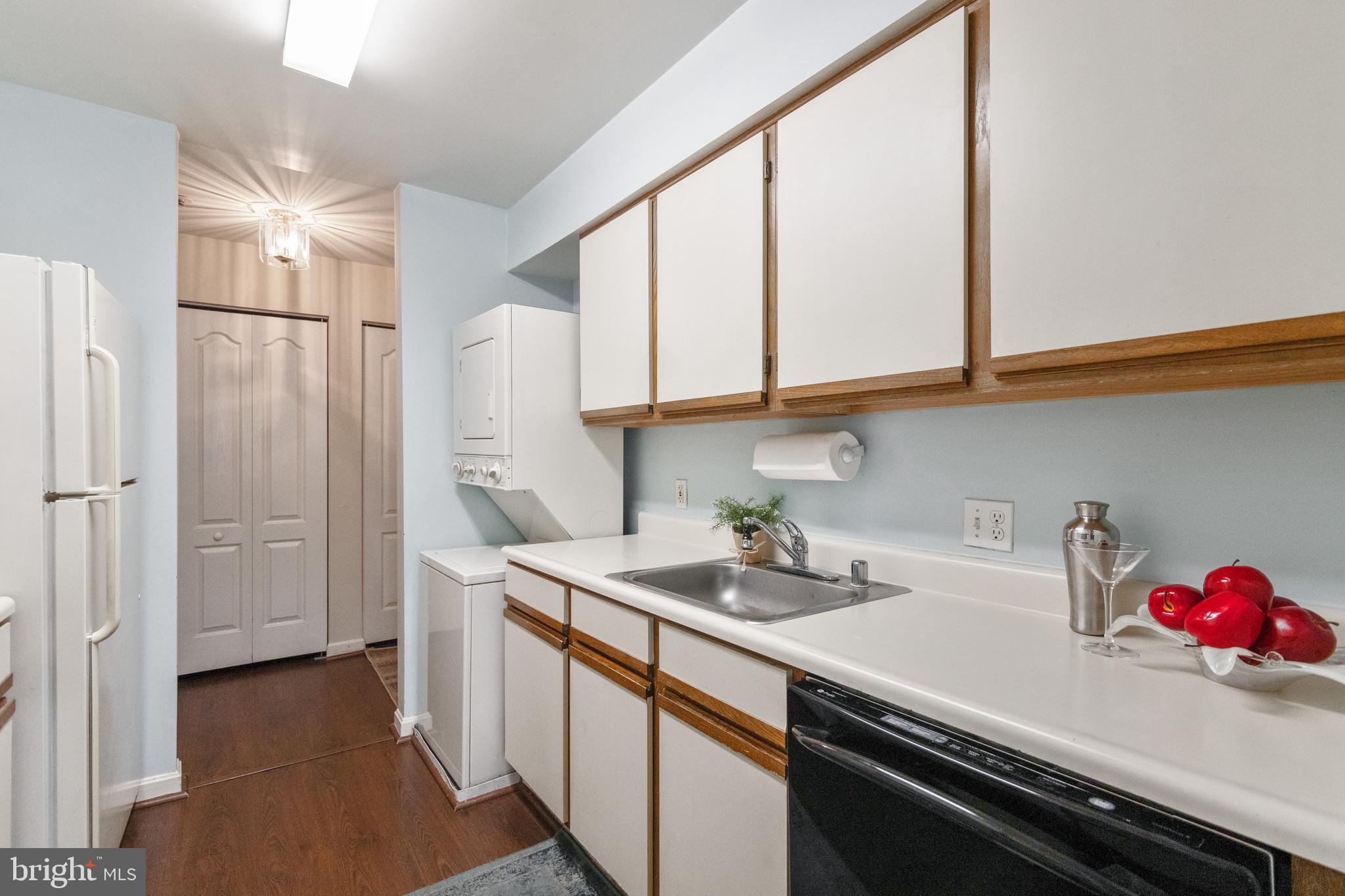 8385 Montgomery Run Road, Unit D Ellicott City, MD 21043 - Photo 7 of 28