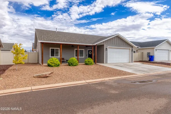 $2,000 | 1096 East Adams Street, Snowflake, AZ 85937