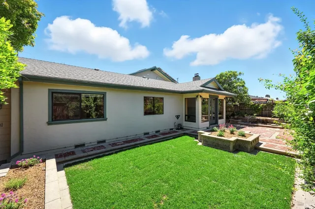 $865,000 | 1293 Pacific Avenue, Petaluma, CA 94954