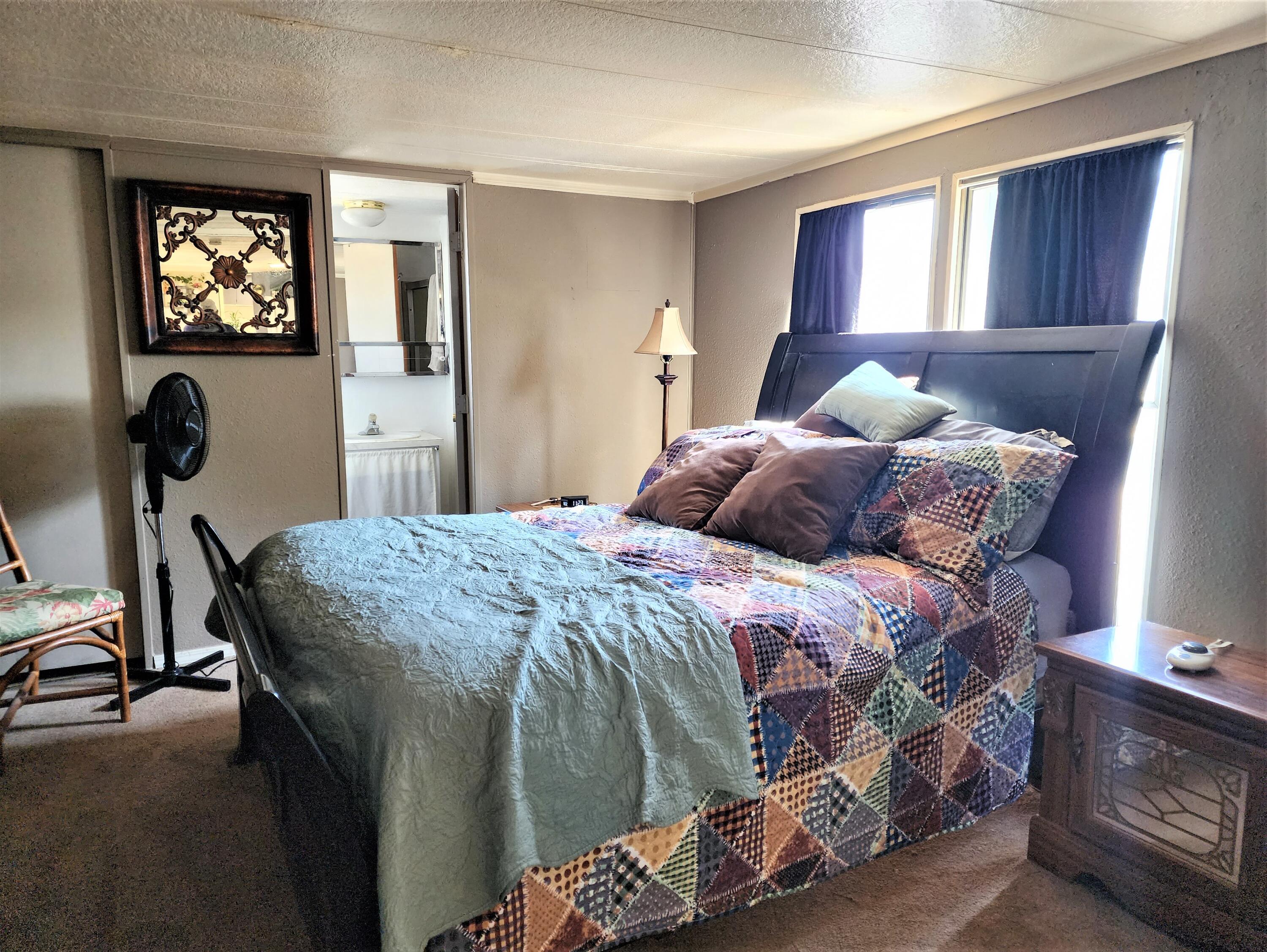 51386 Huntington Road, Unit 4 La Pine, OR 97739 - Photo 12 of 21 Primary Bedroom