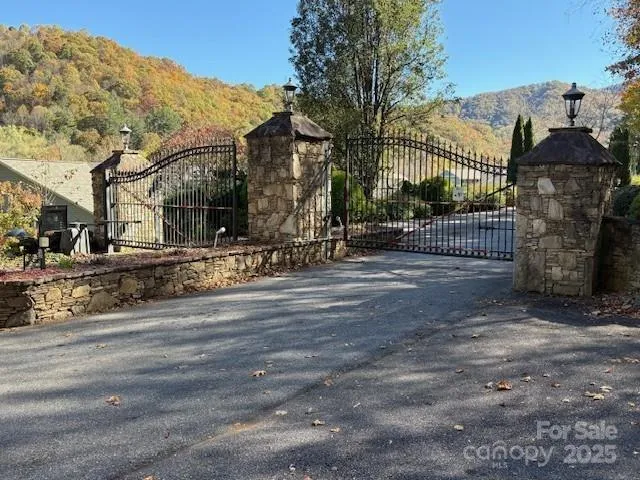 $89,900 | Lot 4 March Hillside Court, Waynesville, NC 28785