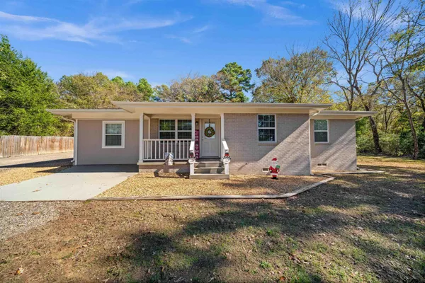 $267,900 | 8781 Farm To Market 59, Athens, TX 75751