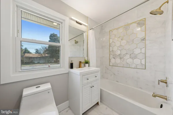 $4,000 | 2414 Phillips Drive, Alexandria, VA 22306