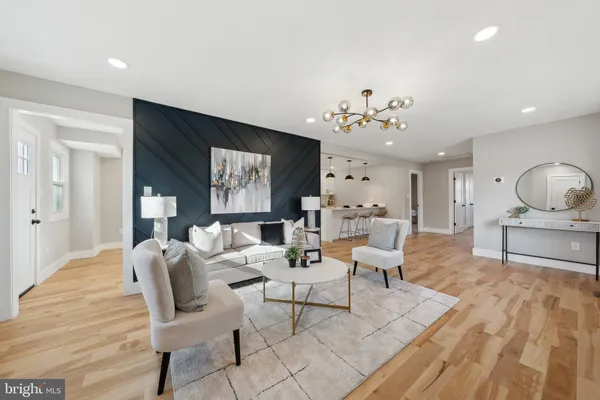 $4,000 | 2414 Phillips Drive, Alexandria, VA 22306