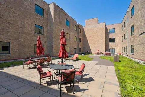 $799,900 | 2100 North Racine Avenue, Unit 3D, Chicago, IL 60614