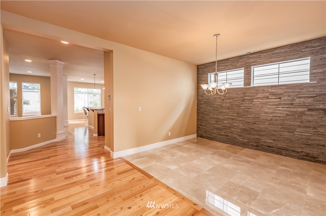 3607 157th Place Southeast Bothell, WA 98012 - Photo 5 of 29 Gallery Image 5