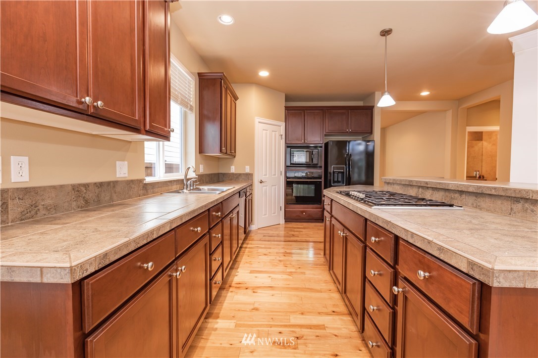 3607 157th Place Southeast Bothell, WA 98012 - Photo 8 of 29 Gallery Image 8