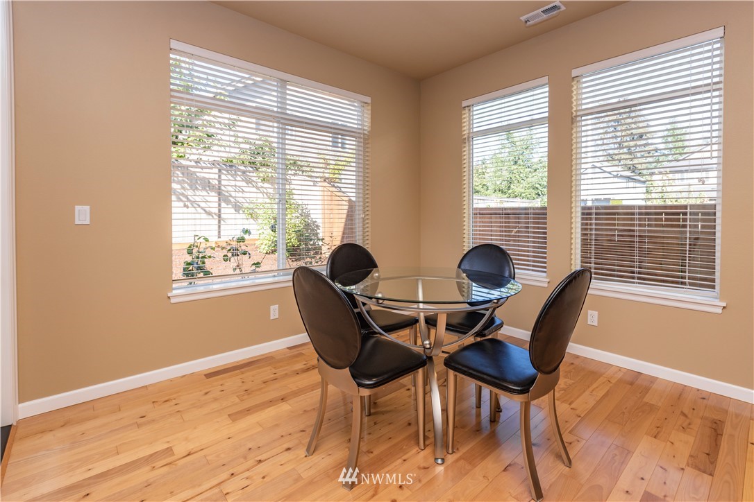 3607 157th Place Southeast Bothell, WA 98012 - Photo 10 of 29 Gallery Image 10