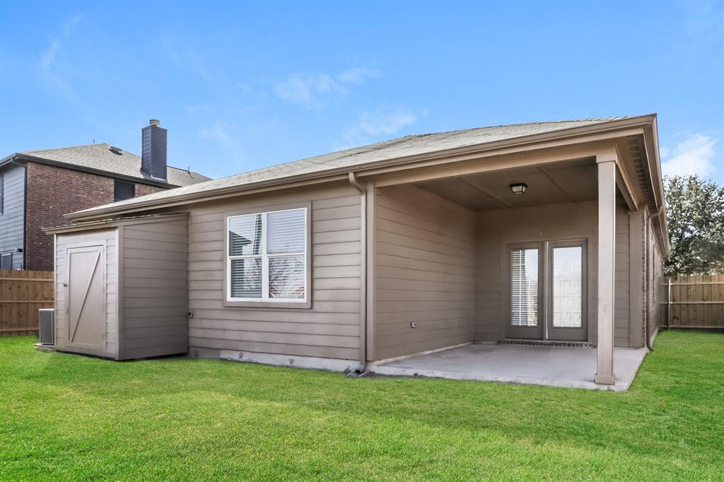 12417 Shine Avenue Rhome, TX 76078 - Photo 14 of 16