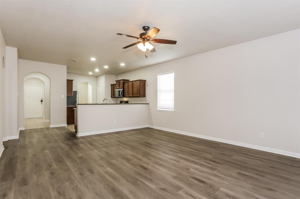 12417 Shine Avenue Rhome, TX 76078 - Photo 3 of 16