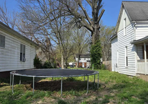$5,950 | 1519 Judson Street, Evansville, IN 47713