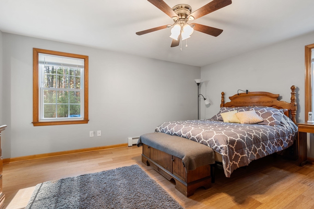 37 Stuart Road Rochester, MA 02770 - Photo 10 of 26