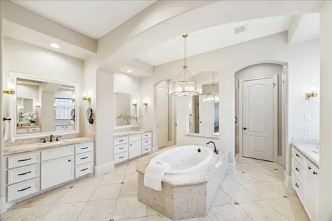 $1,749,000 | 1510 Latexo Drive, Houston, TX 77018