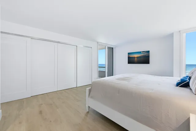 $1,450,000 | 5510 North Ocean Drive, Unit 4A, Singer Island, FL 33404