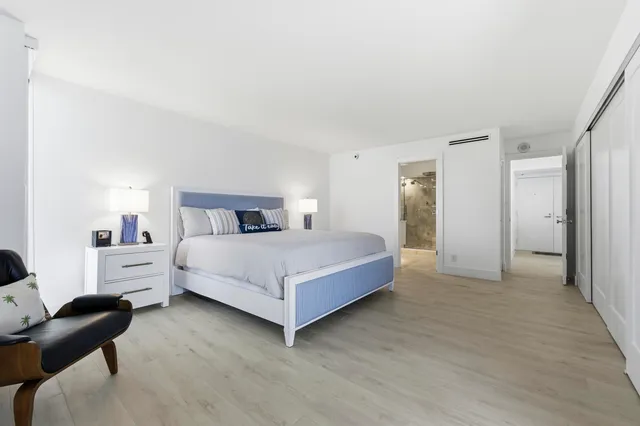 $1,450,000 | 5510 North Ocean Drive, Unit 4A, Singer Island, FL 33404