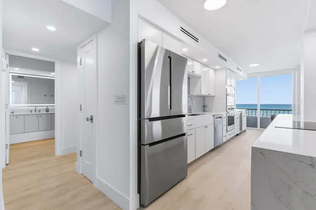 $1,450,000 | 5510 North Ocean Drive, Unit 4A, Singer Island, FL 33404