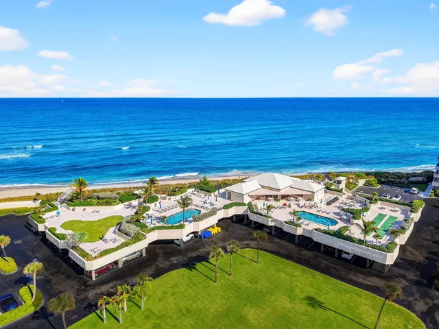 $1,450,000 | 5510 North Ocean Drive, Unit 4A, Singer Island, FL 33404