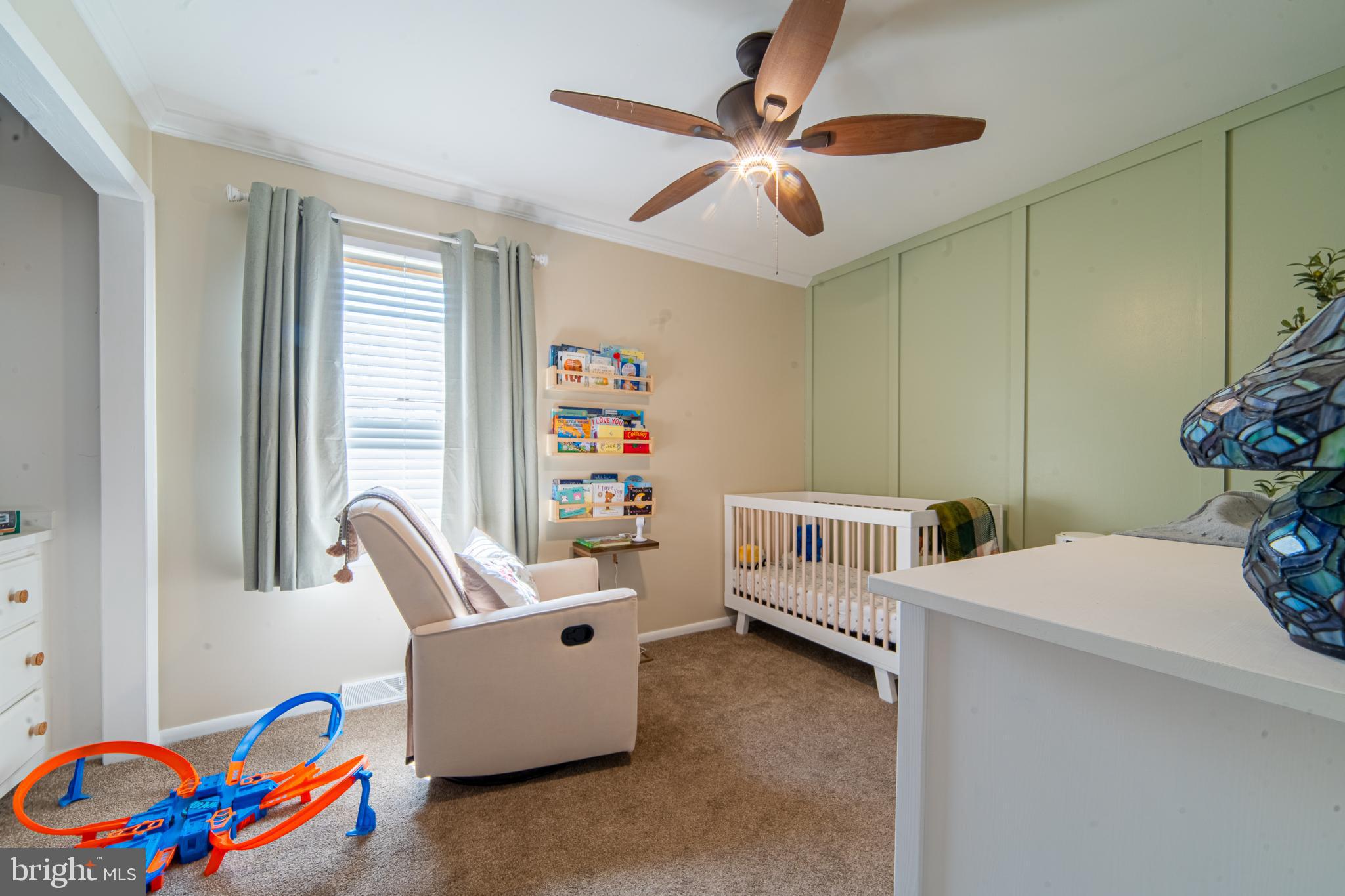 49 Husted Station Road Bridgeton, NJ 08302 - Photo 27 of 33 a room with furniture and a window