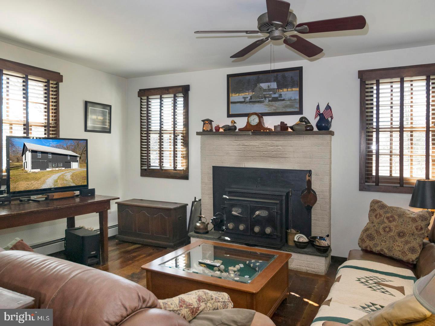 37 Compass Road Parkesburg, PA 19365 - Photo 16 of 37 Family Room