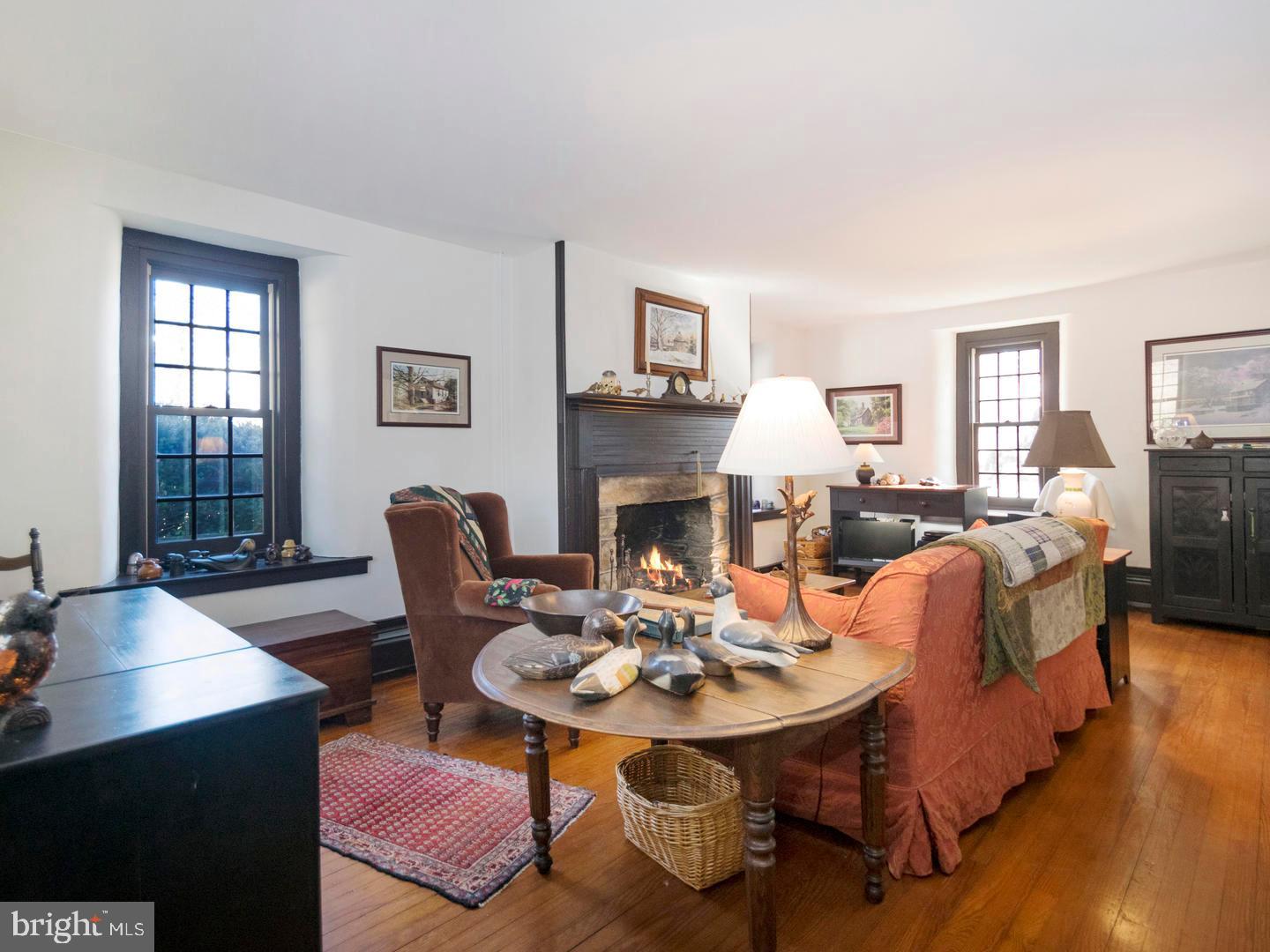 37 Compass Road Parkesburg, PA 19365 - Photo 5 of 37 Living Room