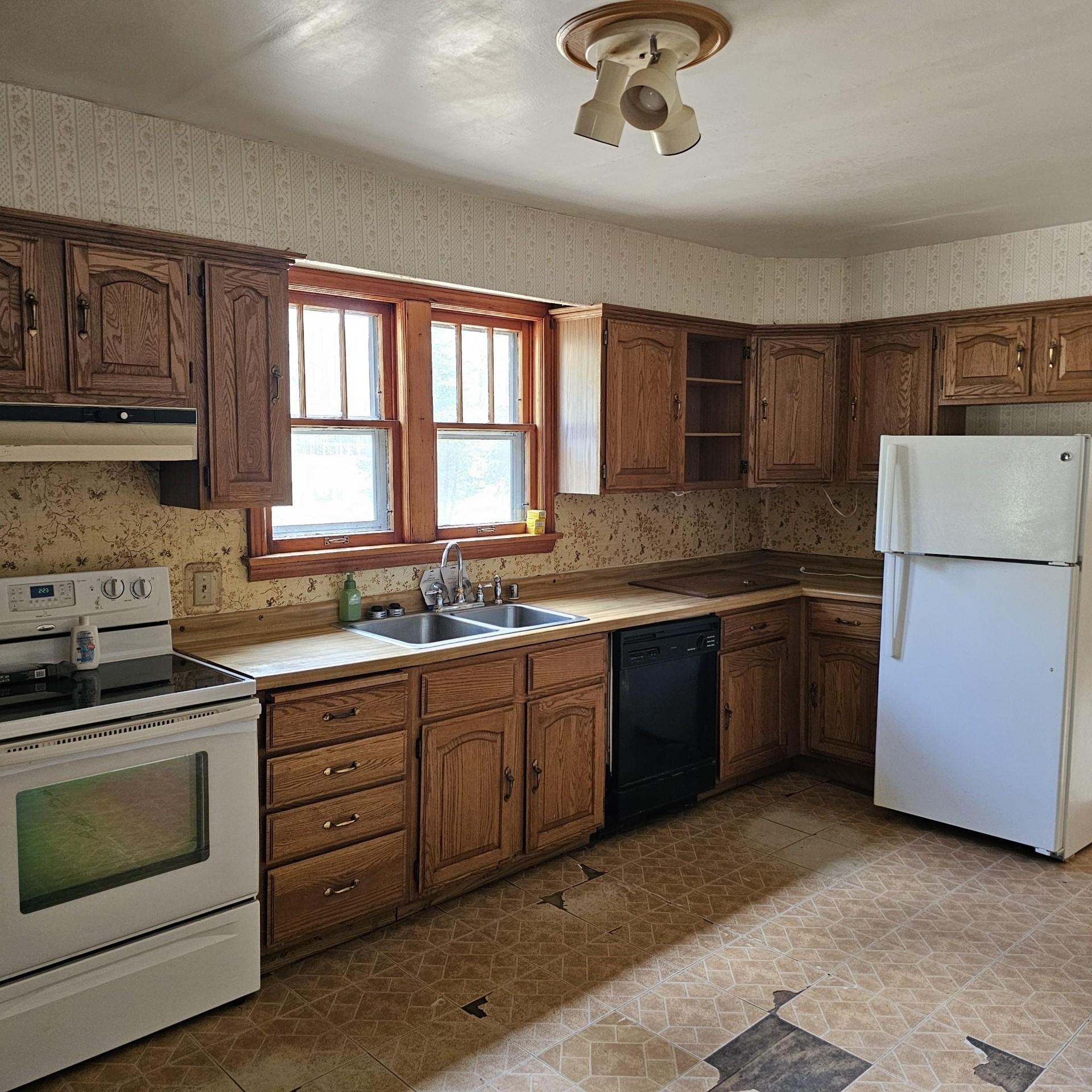 4725 Lake Mildred Road Rhinelander, WI 54501 - Photo 6 of 21 Gallery Image 6