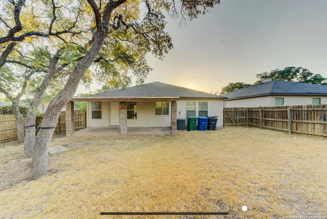 $1,750 | 20802 Phlox Meadow, San Antonio, TX 78259