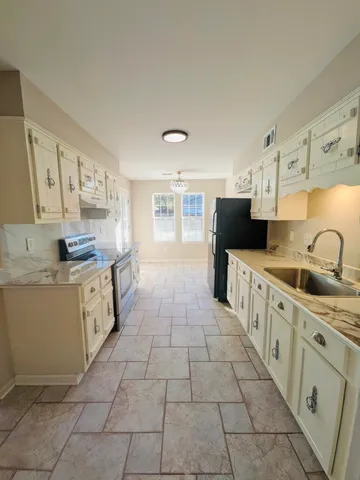 $230,000 | 7031 Tulip Trail Drive, Memphis, TN 38133