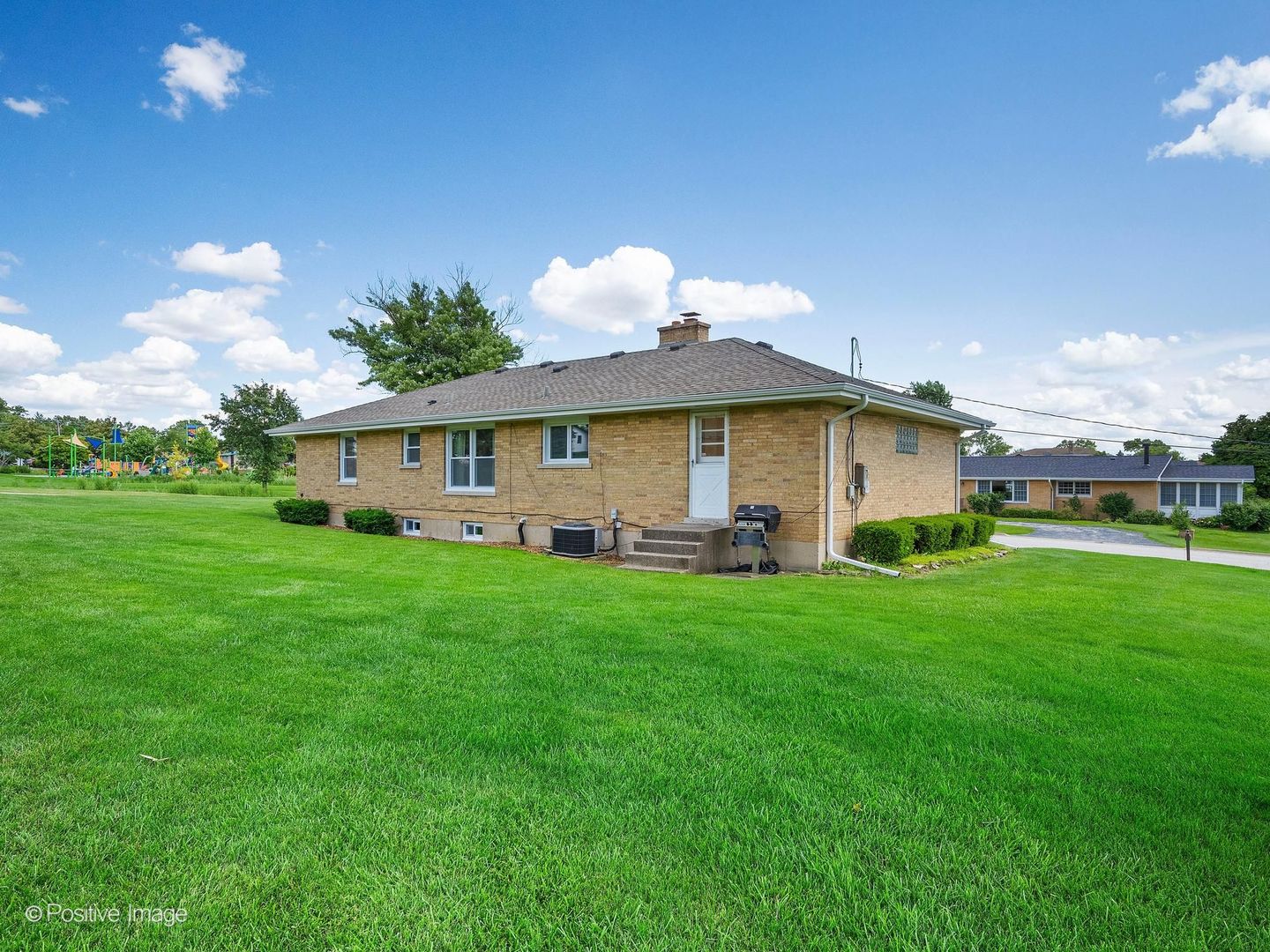 6950 Hillsdale Road Countryside, IL 60525 - Photo 21 of 26