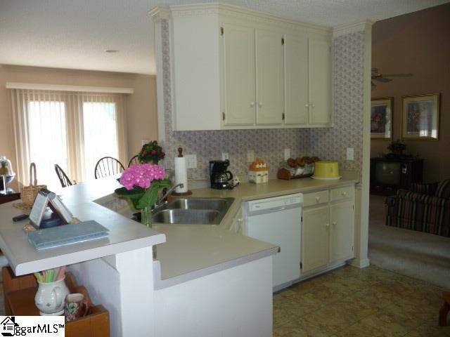 10 Fitzpatrick Court Fountain Inn, SC 29644 - Photo 6 of 14 Gallery Image 6