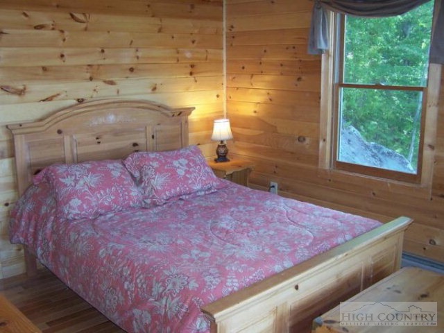 685 Nettles Ridge Road Banner Elk, NC 28604 - Photo 8 of 10 Gallery Image 8